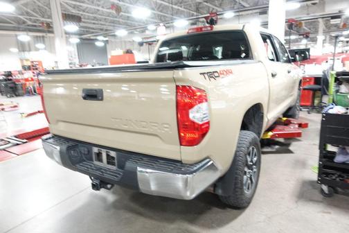 Quicksand 2020 Toyota Tundra SR5