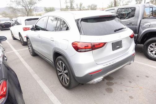 2021 Mercedes-Benz GLA 250 Base 4MATIC