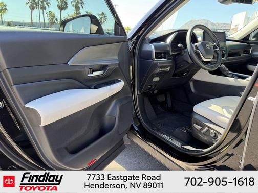 Midnight Black Metallic 2024 Toyota Grand Highlander XLE