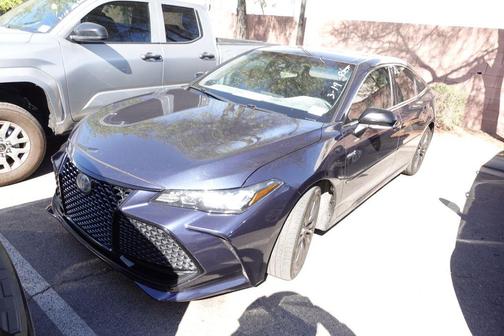 2020 Toyota Avalon Hybrid XSE