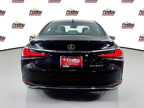 2024 Lexus ES 300h Base