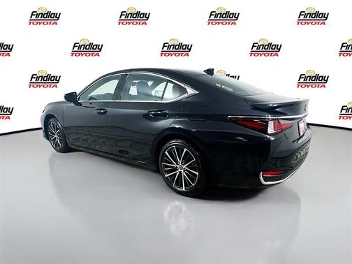 2024 Lexus ES 300h Base