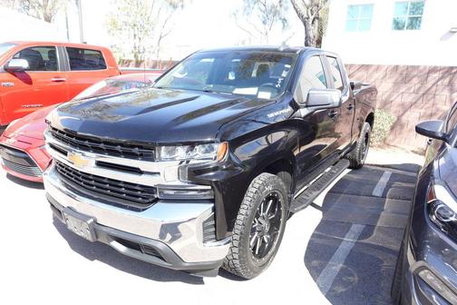 Black 2020 Chevrolet Silverado 1500 LT