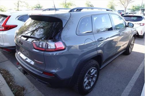 2023 Jeep Cherokee Trailhawk