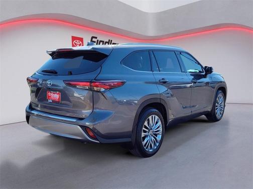 2024 Toyota Highlander Platinum