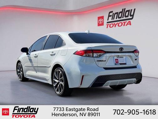 Blizzard Pearl 2021 Toyota Corolla SE