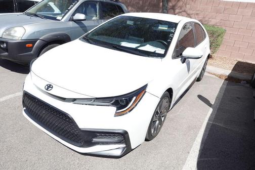 Blizzard Pearl 2021 Toyota Corolla SE