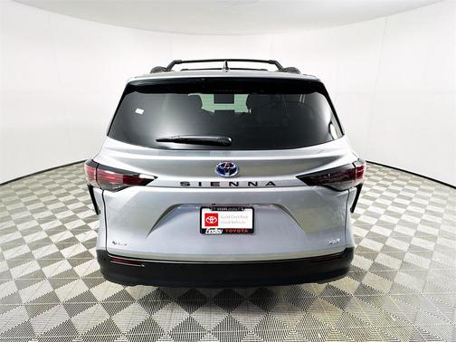 2025 Toyota Sienna XLE 7 Passenger