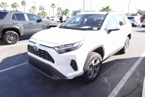 2024 Toyota RAV4 XLE