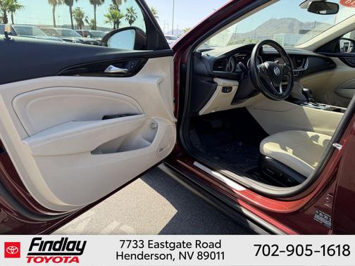 Rioja Red Metallic 2018 Buick Regal TourX Essence