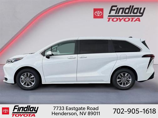 2025 Toyota Sienna LE