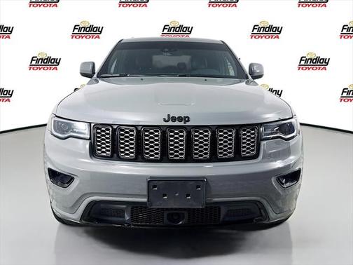 2022 Jeep Grand Cherokee Laredo