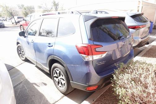 2024 Subaru Forester Premium