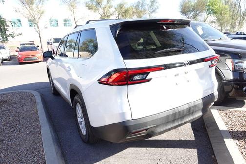 Wind Chill Pearl 2024 Toyota Grand Highlander XLE