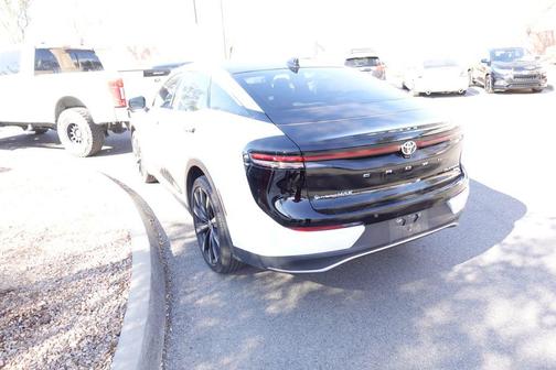 Black/Oxygen White 2024 Toyota Crown Platinum