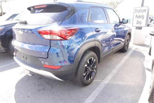 Pacific Blue Metallic 2021 Chevrolet Trailblazer LT
