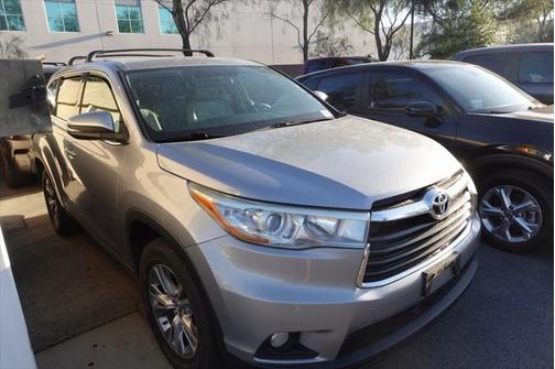 2016 Toyota Highlander LE Plus