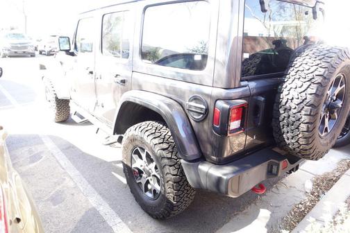 Granite Crystal Metallic Clearcoat 2018 Jeep Wrangler Unlimited Rubicon