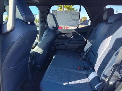 2026 Toyota 4Runner Hybrid Platinum