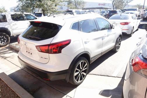 2017 Nissan Rogue Sport SL