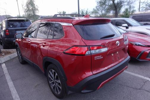 2024 Toyota Corolla Cross XLE