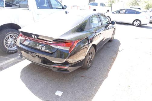 Phantom Black 2021 Hyundai ELANTRA SEL