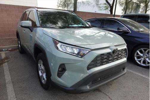 2021 Toyota RAV4 XLE