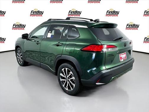 2025 Toyota Corolla Cross XLE