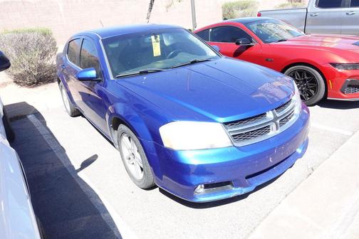 Blue Streak Pearlcoat 2013 Dodge Avenger SXT