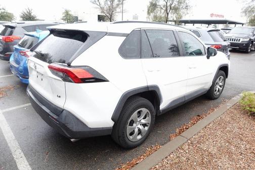 2019 Toyota RAV4 LE
