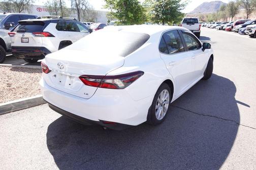 White 2022 Toyota Camry LE