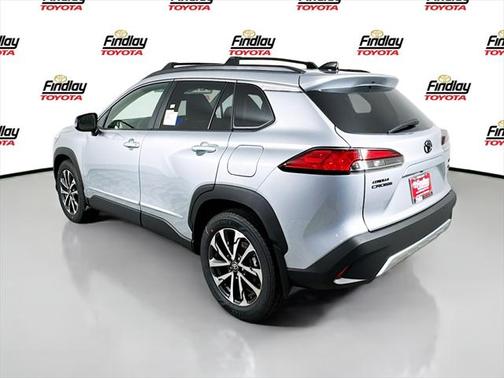 2025 Toyota Corolla Cross XLE