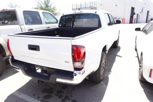 Ice Cap 2023 Toyota Tacoma SR5