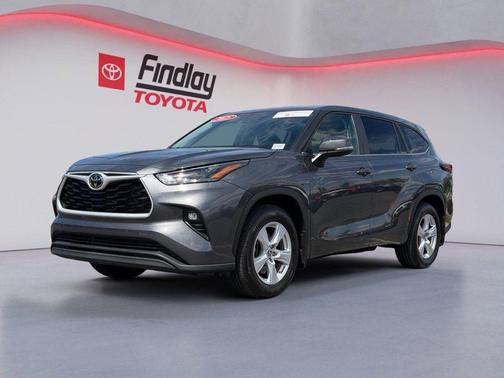 Magnetic Gray Metallic 2025 Toyota Highlander LE