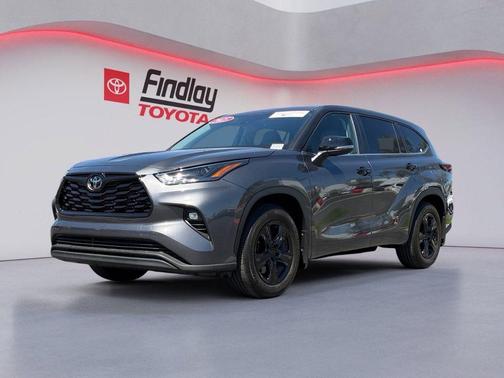 Magnetic Gray Metallic 2025 Toyota Highlander LE