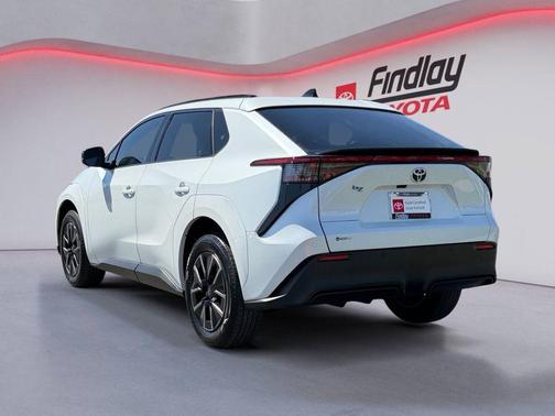 Wind Chill Pearl 2026 Toyota bZ XLE