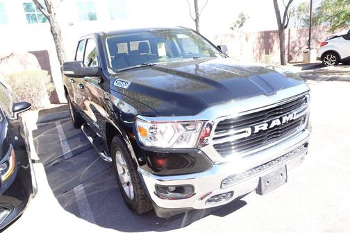Diamond Black Crystal Pearlcoat 2020 RAM 1500 Big Horn/Lone Star