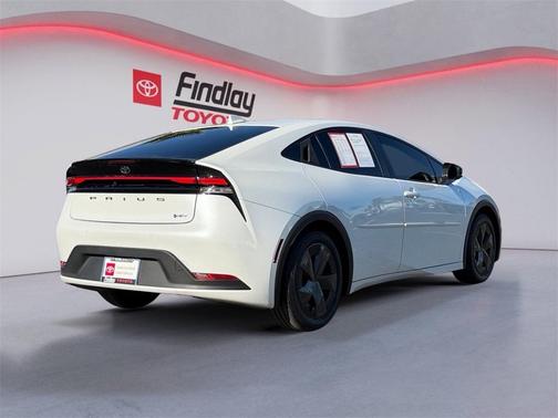 2023 Toyota Prius LE
