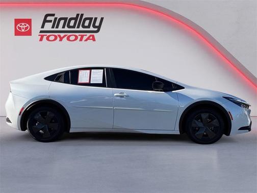 2023 Toyota Prius LE