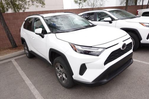 Ice Cap 2024 Toyota RAV4 XLE