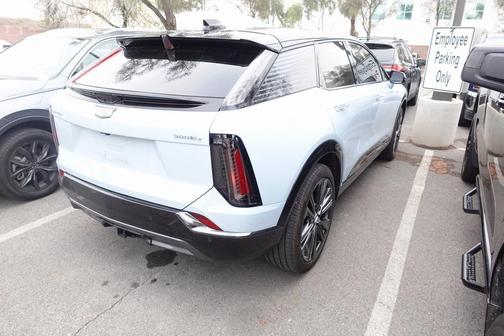 2025 Cadillac OPTIQ Sport 2 AWD