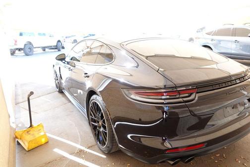 2019 Porsche Panamera GTS