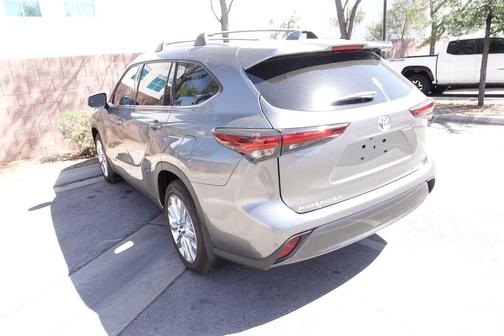 Heavy Metal 2025 Toyota Highlander Limited