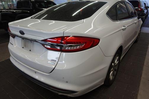 Oxford White 2017 Ford Fusion SE