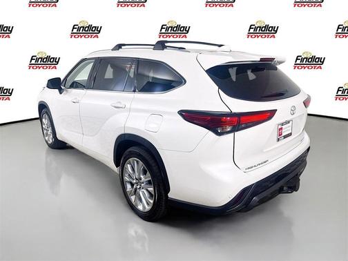 2022 Toyota Highlander Limited