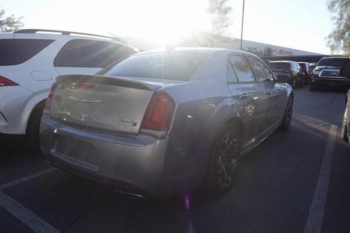 2018 Chrysler 300 S