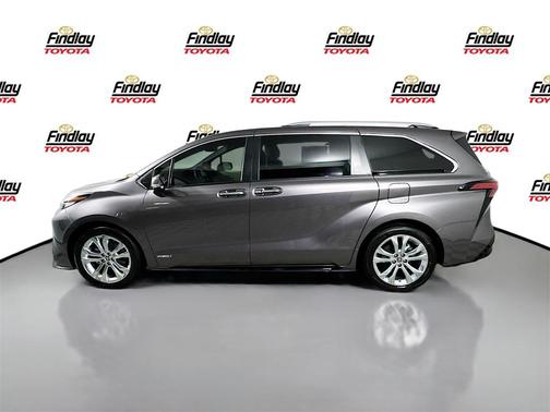 2021 Toyota Sienna Platinum 7 Passenger