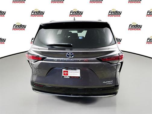 2021 Toyota Sienna Platinum 7 Passenger