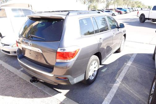 2013 Toyota Highlander SE