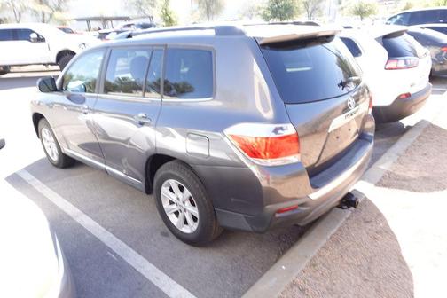 2013 Toyota Highlander SE